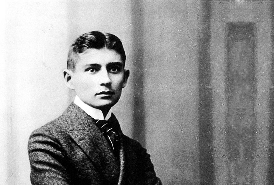 Portrait de Franz Kafka réalisé dans l'atelier Lotte Jacobi, vers 1906.